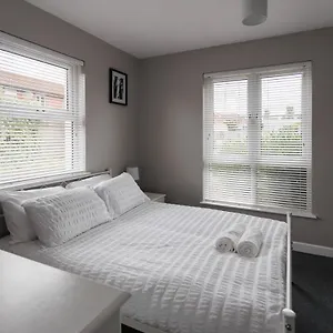 2 Bedroom Ground Floor United Kingdom